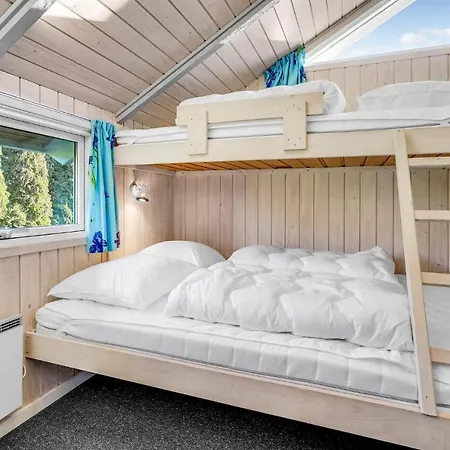 Stunning Home In Sydals With Sauna * Skovby (Syddanmark)